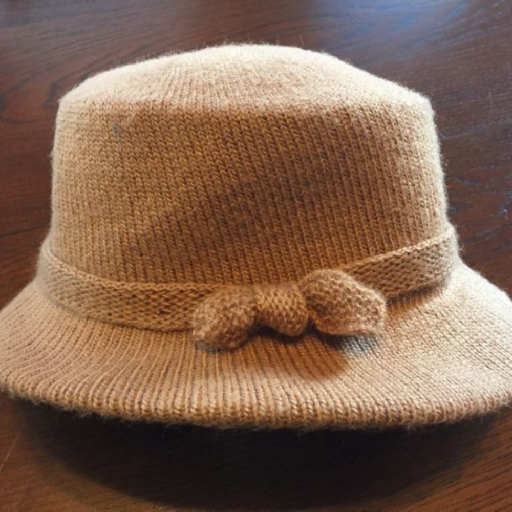 True Vintage Bucket / Cloche Style Women's Hat
